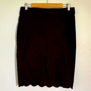 Elle Black Pencil Skirt Scalloped Stretchy Size M